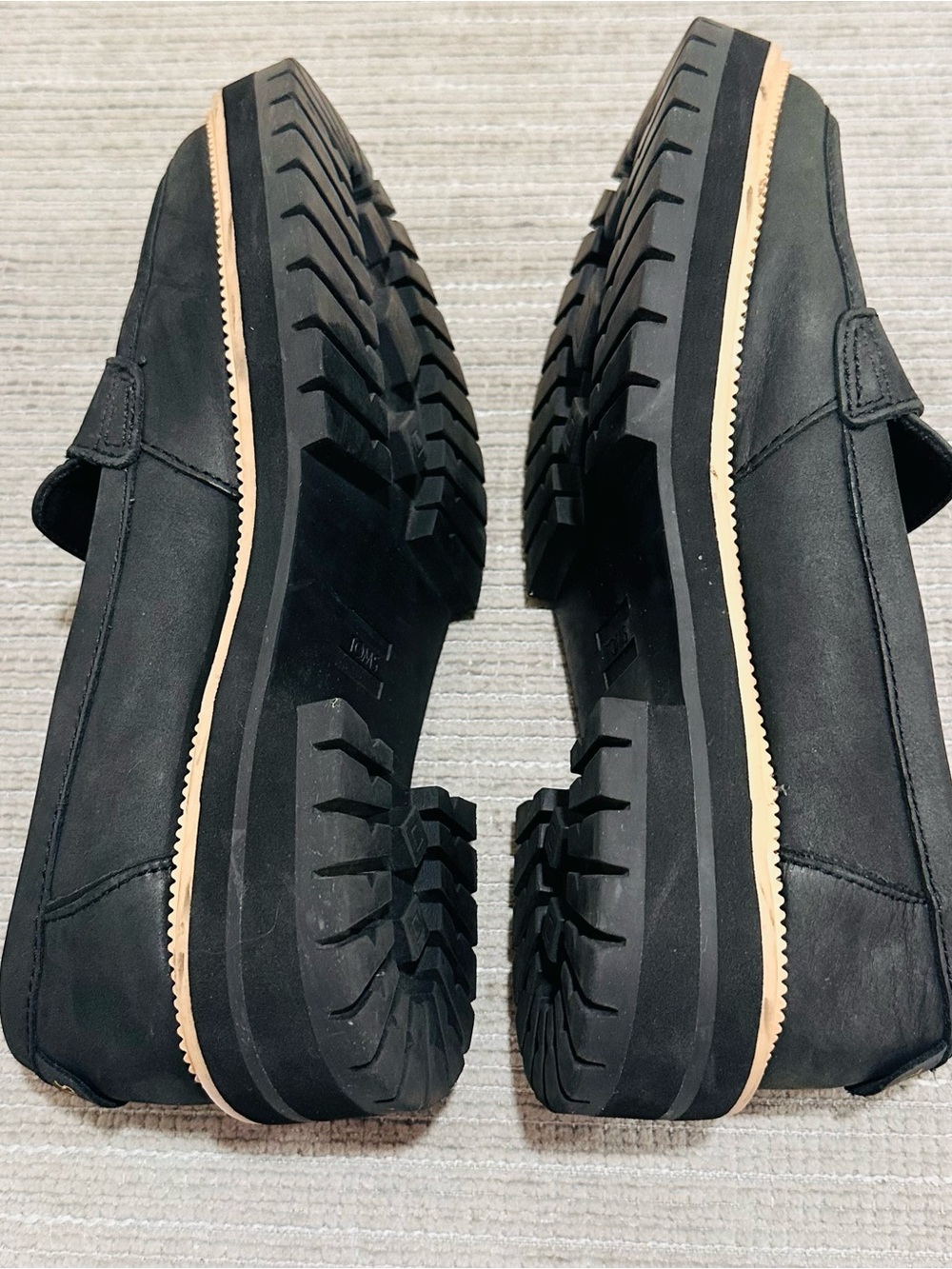 TOMS Cara Lug sole Penny loafers black leather comfort casual shoes New Sz 6,5 - Picture 7 of 10